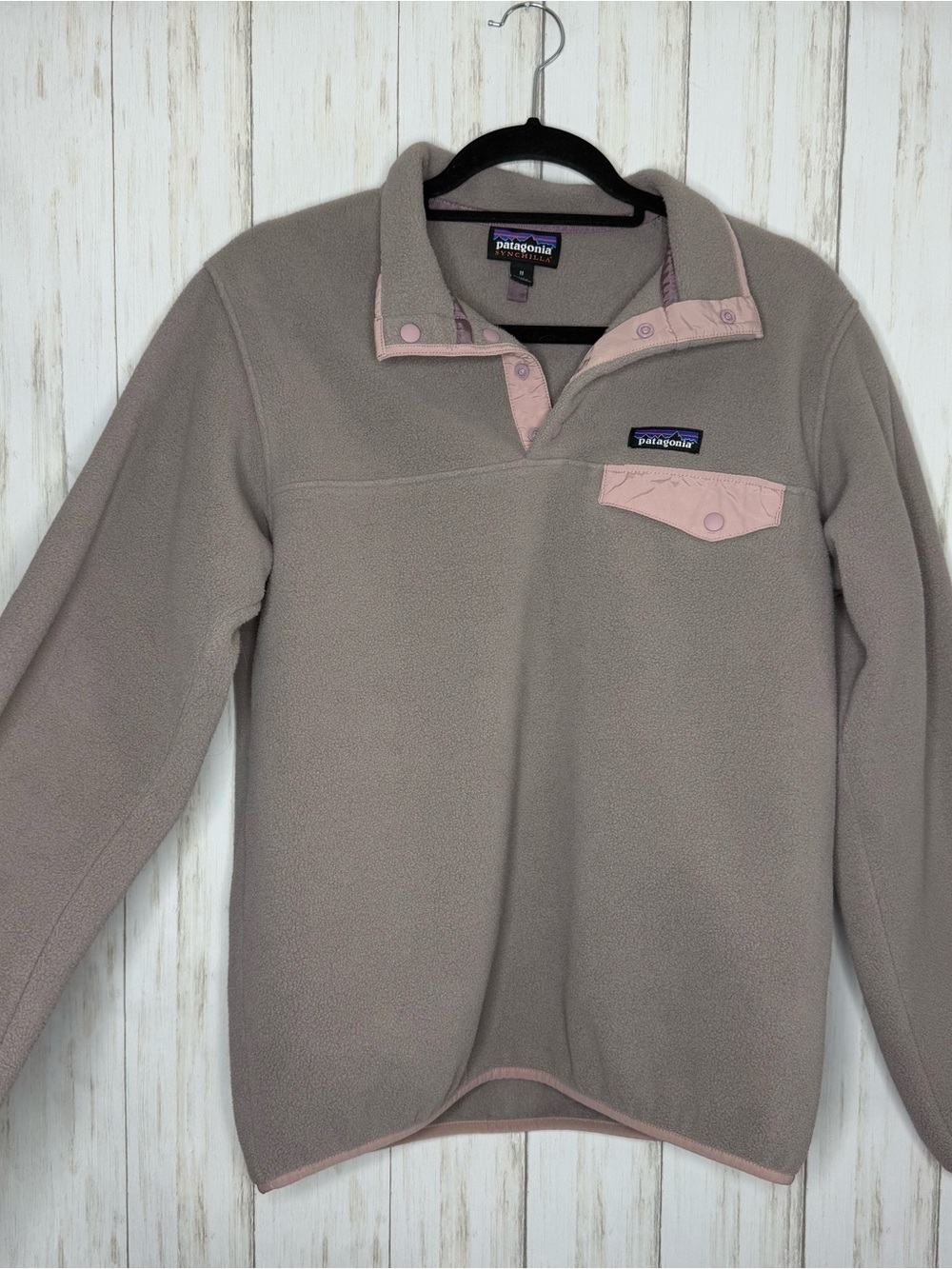 Patagonia Dusty Lavender Fleece 3/4 Pullover with Pink Trim